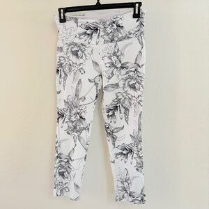 Soft Surroundings White Slimming Pants‎ with Black Floral Pattern. Size PM.